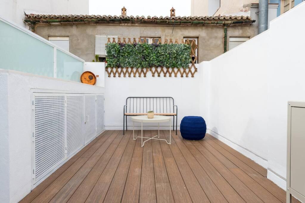 Tgh/ Malaga Center Western Style Екстер'єр фото